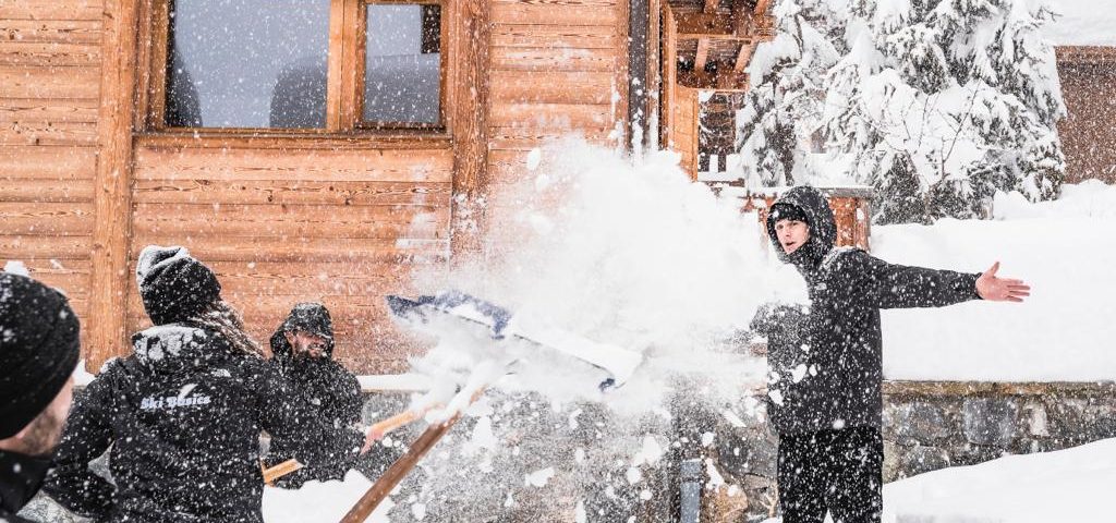 season job in meribel