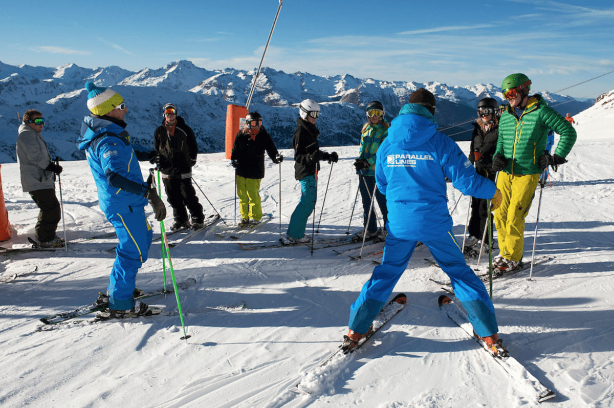 How to plan a group ski trip - booking ski lessons